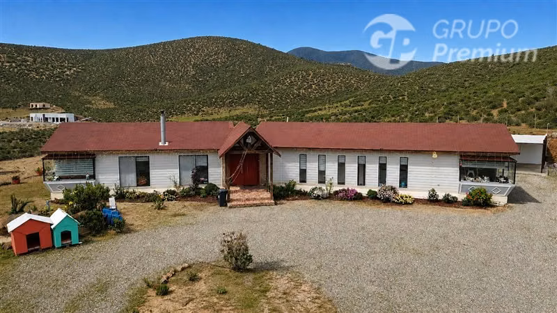 VENDO PARCELA CON MODERNA CASA, AMPLIOS ESPACIOS, TAMBILLLOS - Imagen 2