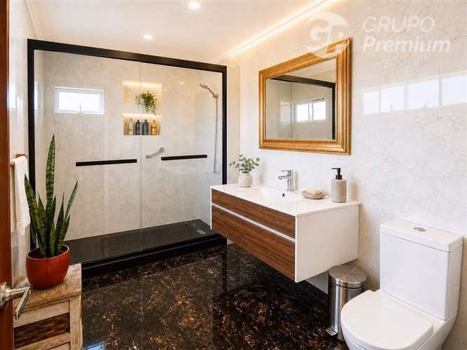 VENDO PARCELA CON MODERNA CASA, AMPLIOS ESPACIOS, TAMBILLLOS - Imagen 14