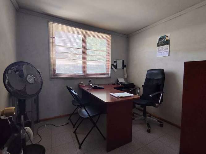 CASA CON GRAN TERRENO PARA PROYECTO  (162509)