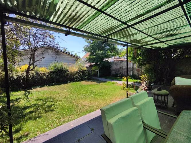 CASA CON GRAN TERRENO PARA PROYECTO  (162509)