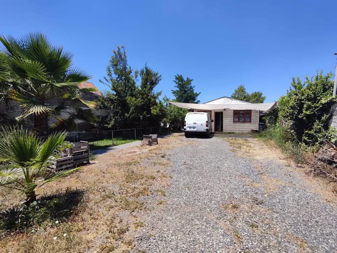 CASA CON GRAN TERRENO PARA PROYECTO  (162509)