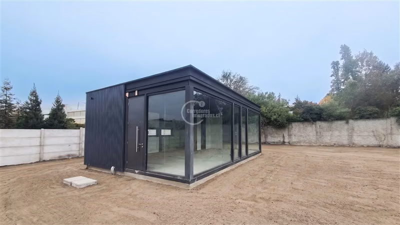 Terreno Construcción de 1.103M2 en arriendo en La Dehesa