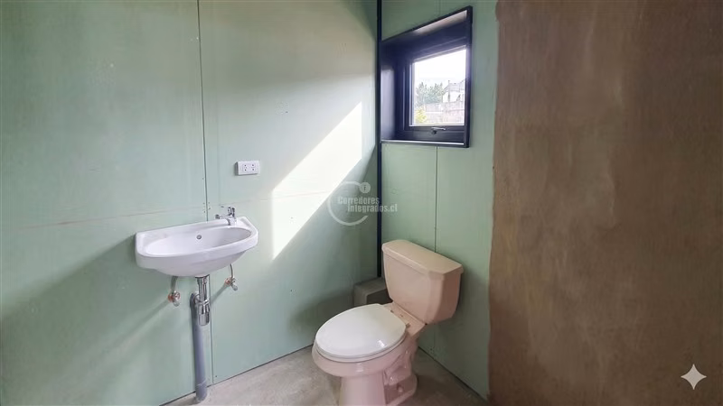 Sitio de 1.103M2 en arriendo en La Dehesa