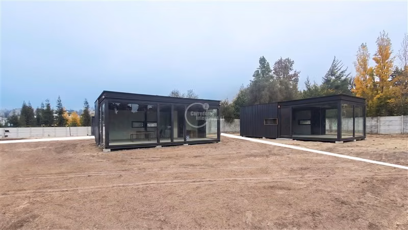 Sitio de 1.101M2 en arriendo en La Dehesa