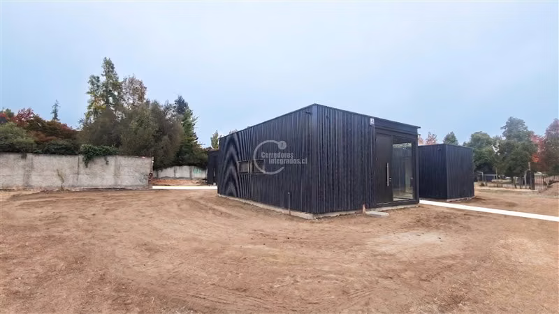 Sitio de 1.086M2 en arriendo en La Dehesa