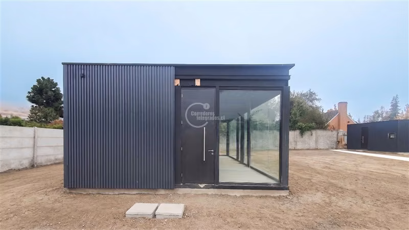 Sitio de 1.086M2 en arriendo en La Dehesa