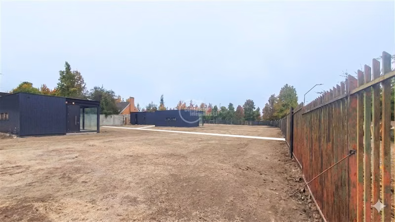 Terreno Construcción de 1.086M2 en arriendo en La Dehesa