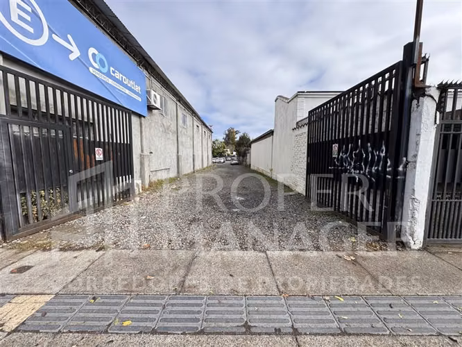 Bodega 421m2 con Patio 500m2 Av. OHiggins, Chillan