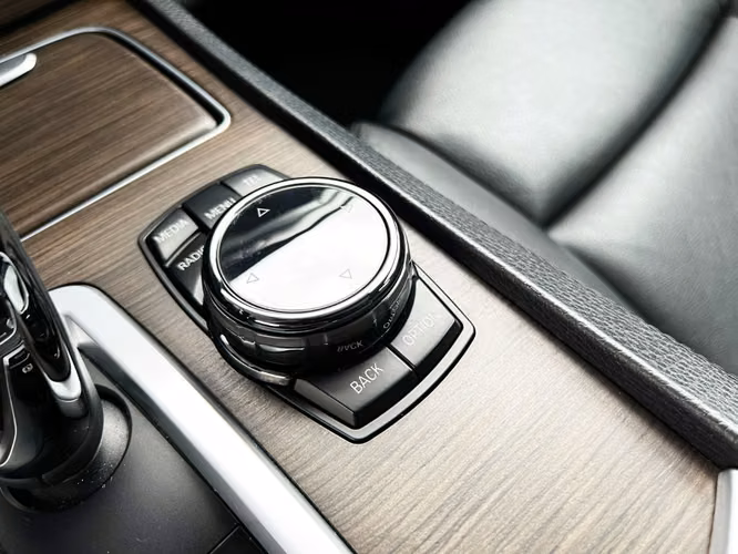 BMW 740 ACTIVE HYBRID 7 3.0 2014