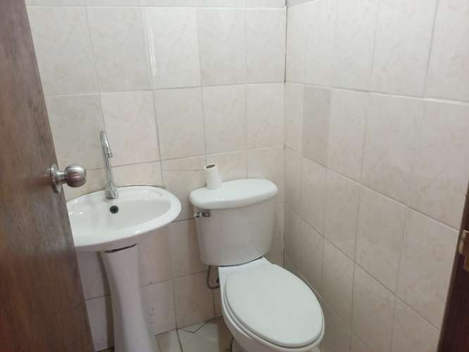 ARRIENDO LOCALES COMERCIALES EN CHICUREO - Imagen 12