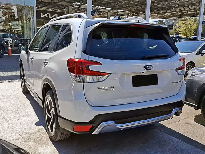 SUBARU FORESTER 2025