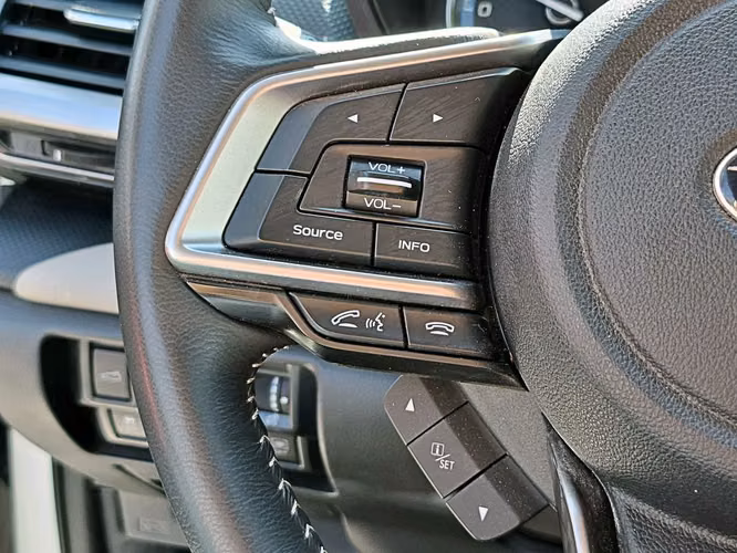SUBARU FORESTER 2025