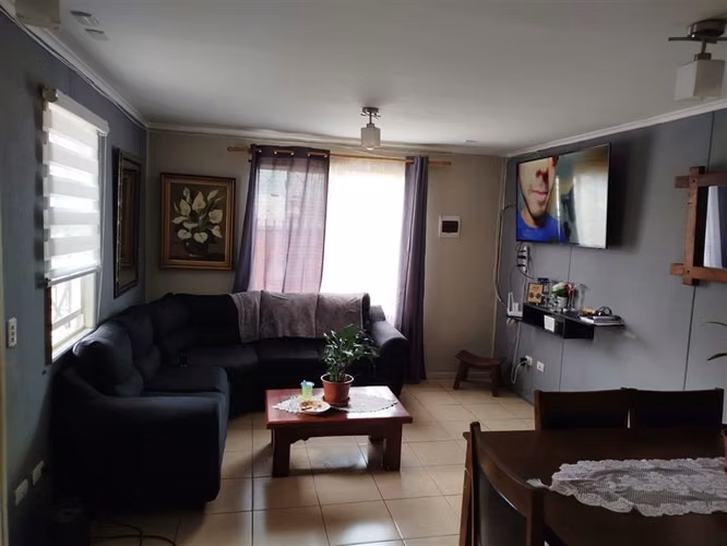VENDEMOS REMODELADA Y HERMOSA CASA EN VIÑEDOS DE SAN JAVIER
