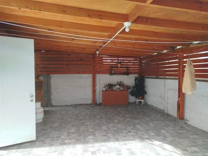 VENDEMOS REMODELADA Y HERMOSA CASA EN VIÑEDOS DE SAN JAVIER