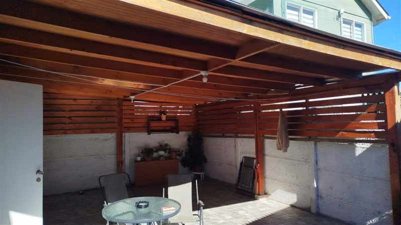 VENDEMOS REMODELADA Y HERMOSA CASA EN VIÑEDOS DE SAN JAVIER