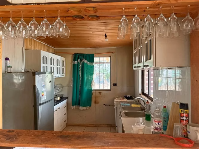 Se vende parcela 7.430 m2 con casa en Pelarco