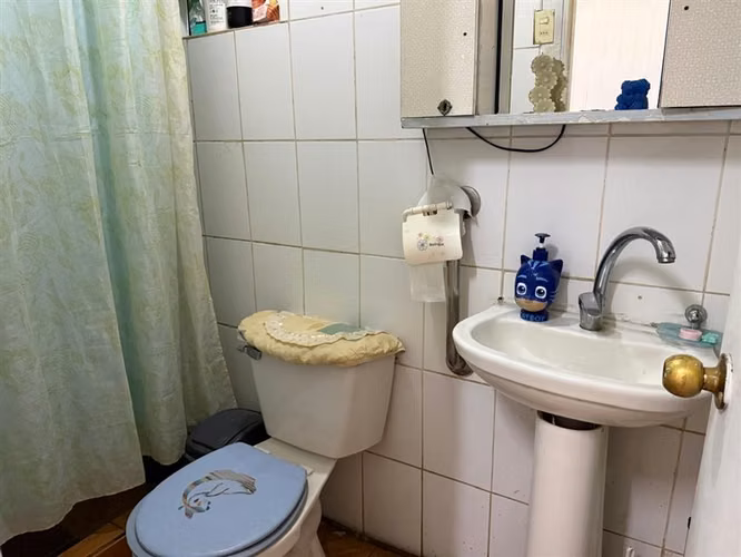 Se vende parcela con 2 casas independientes en Pelarco