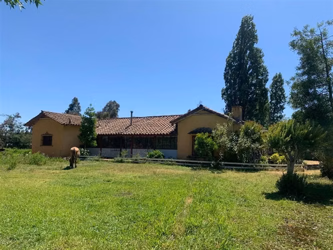Se vende hermosa parcela agroresidencial en Pelarco