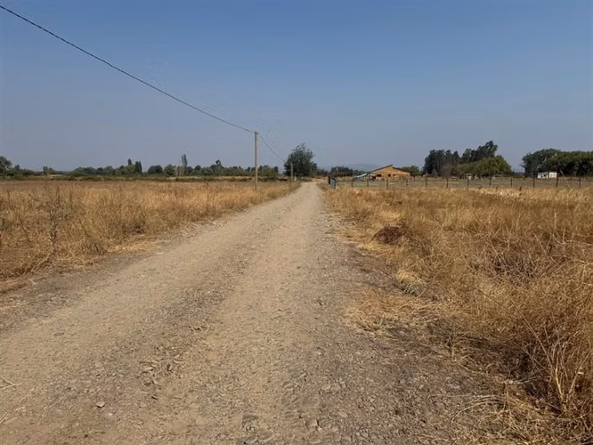 Se vende parcela de agrado de 5.000 m2 en San Rafael