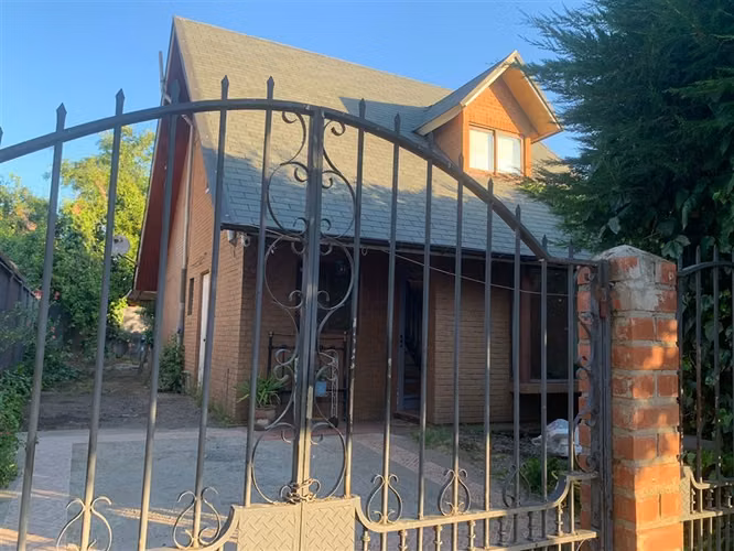 Se vende hermosa casa aislada en villa Pucara Talca