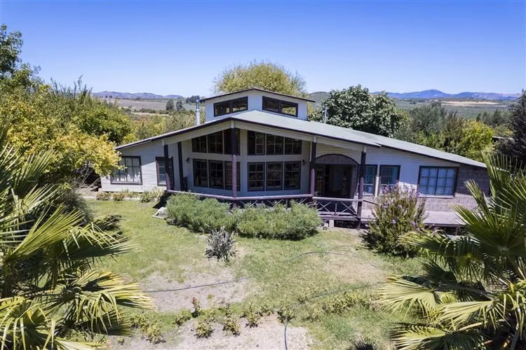 Parcela con casa en Pencahue