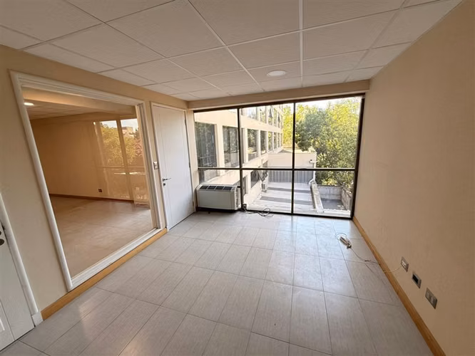 VENDEMOS OFICINA EN CENTRO DE TALCA- EDIFICIO PLAZA PONIENTE