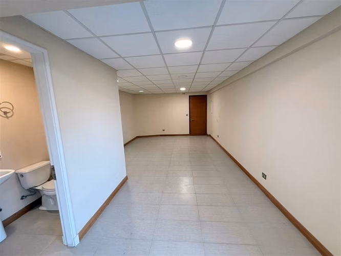 VENDEMOS OFICINA EN CENTRO DE TALCA- EDIFICIO PLAZA PONIENTE