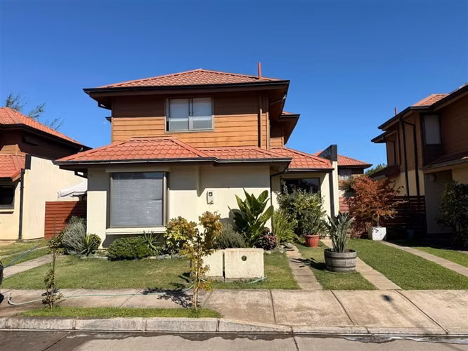 VENDEMOS AMPLIA CASA EN LOS SARMIENTOS LAS RASTRAS - TALCA - Imagen 7