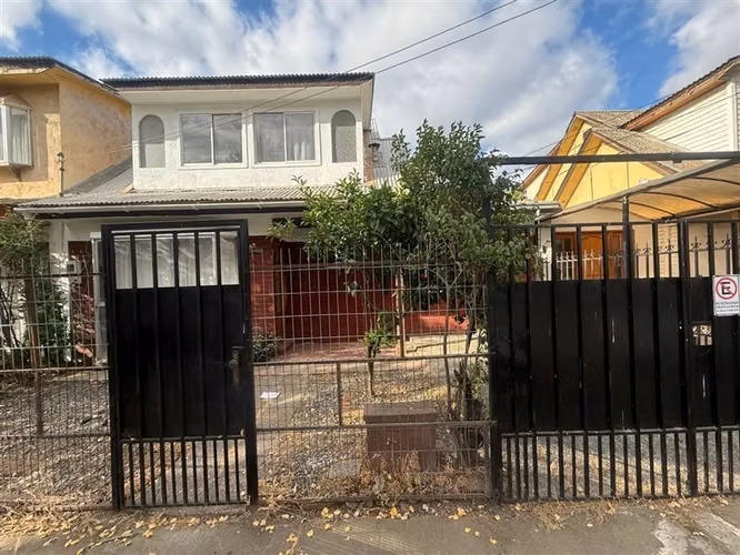 SE VENDE AMPLIA CASA DOÑA IGNACIA, TALCA