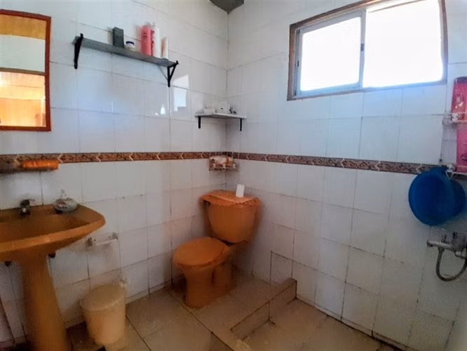Se Vende parcela de 6800 m, con casa de 3 dorm. y 1 baño