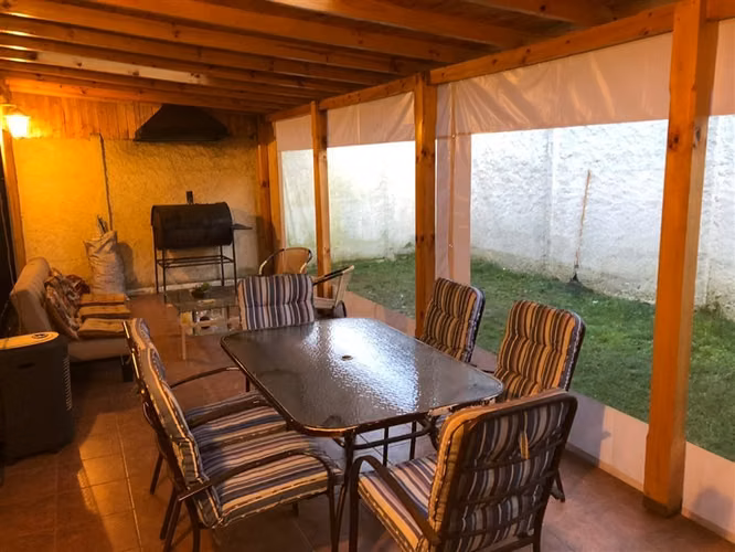 SE VENDE AMPLIA CASA VILLA LOS PORTONES DE LINARES