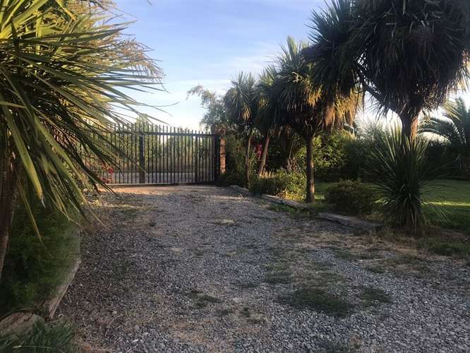 Hermosa casa en venta-Linares 3 dorm. 2 baños 5 estacionam
