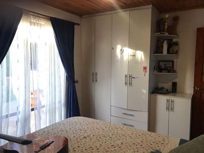 Hermosa casa en venta-Linares 3 dorm. 2 baños 5 estacionam