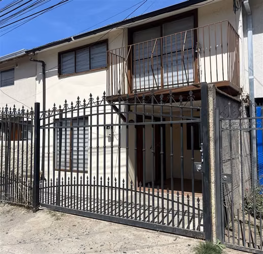 CASA EN VENTA RECIÉN REMODELADA EN TALCA