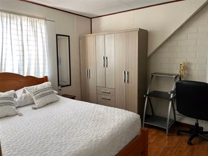 Casa 2 pisos + Local Comercial equipado - Doña Ignacia III