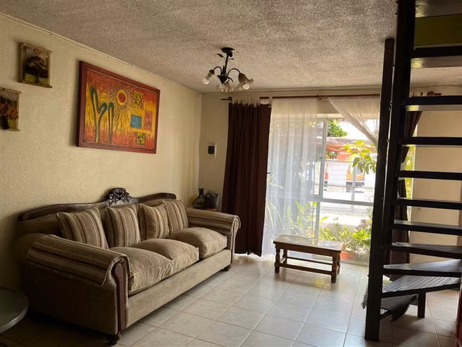 Casa 2 pisos + Local Comercial equipado - Doña Ignacia III