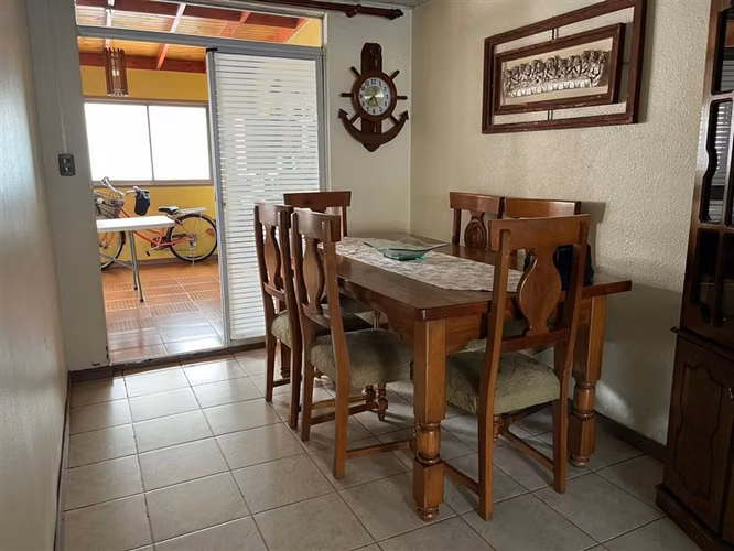 Casa 2 pisos + Local Comercial equipado - Doña Ignacia III