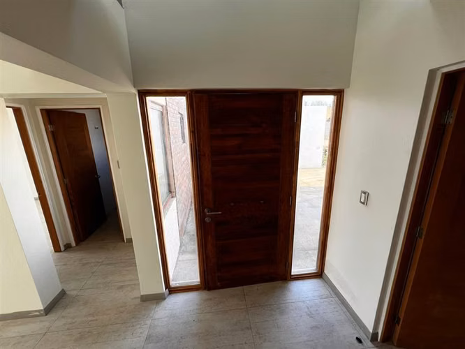 ARRENDAMOS MODERNA Y EQUIPADA CASA EN LAS RASTRAS TALCA
