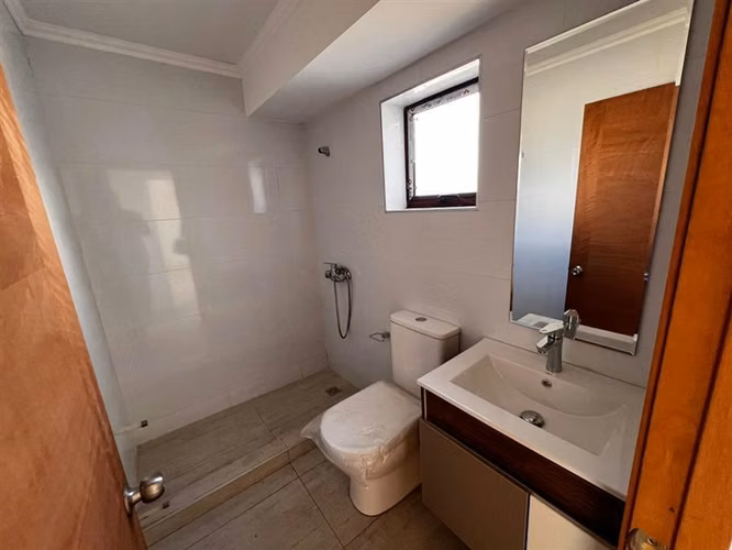 ARRENDAMOS MODERNA Y EQUIPADA CASA EN LAS RASTRAS TALCA