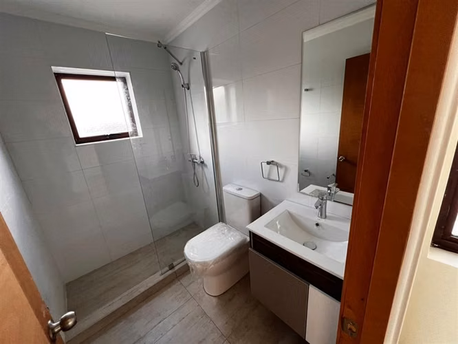 ARRENDAMOS MODERNA Y EQUIPADA CASA EN LAS RASTRAS TALCA