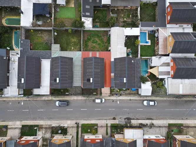 VENDEMOS HERMOSA Y AMPLIA CASA EN VALLES DEL COUNTRY TALCA - Imagen 19
