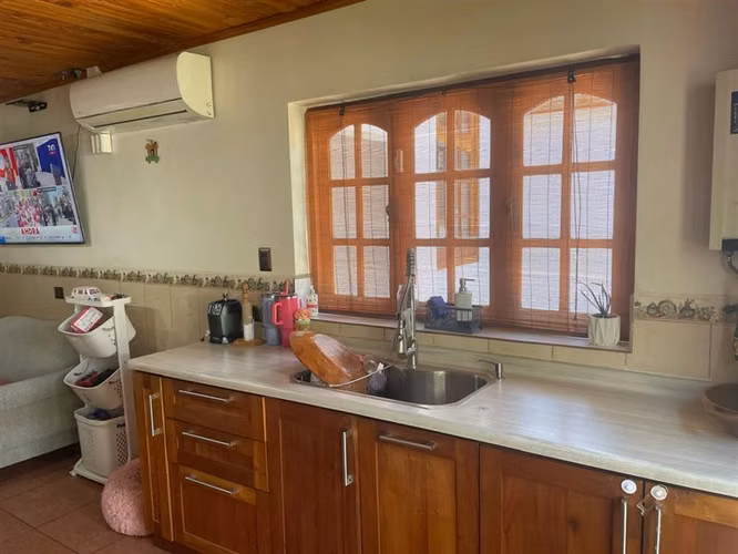 Casa en Arriendo de 4 Dormitorios Centrica en Talca - Imagen 14