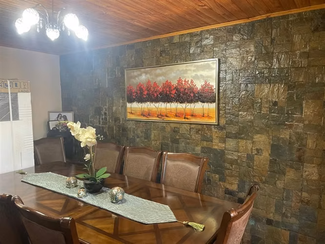 Casa en Arriendo de 4 Dormitorios Centrica en Talca - Imagen 9