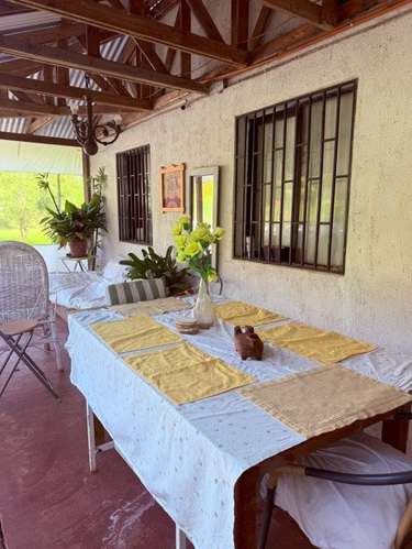 AMPLIA CASA DISPONIBLE PARA VENTA O ARRIENDO EN RARI, COLBÚN