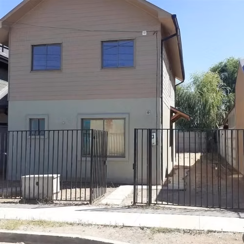 Casa en venta de 4 dorm. en Talca
