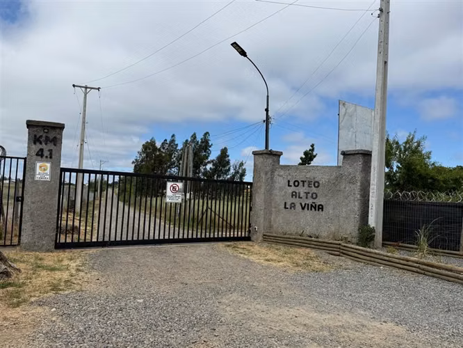 Se vende parcela en Alto la Viña, sector oriente de Talca