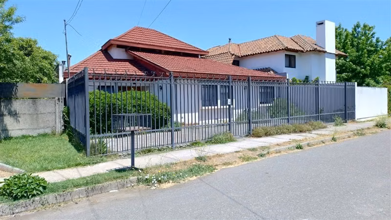 ¡Oportunidad única! Se vende comoda casa en Condominio Quint