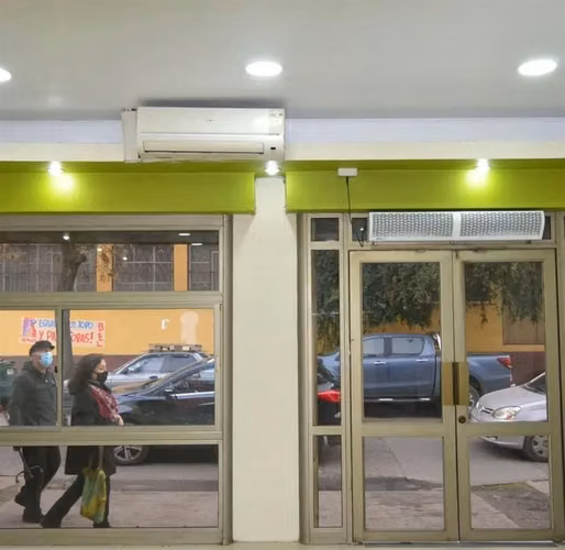 EN ARRIENDO LOCAL COMERCIAL CENTRO DE TALCA 5 OTE 1 Y 2 SUR