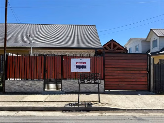 VENDEMOS REMODELADA CASA EN VILLA DOÑA IGNACIA - MAULE NORTE - Imagen 17