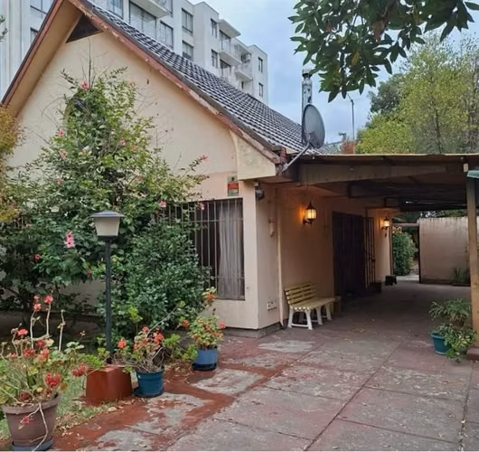EN VENTA ESTUPENDA CASA EN PLENO CORAZÓN DE TALCA 3D / 2B